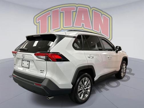 2025 Toyota RAV4 XLE Premium