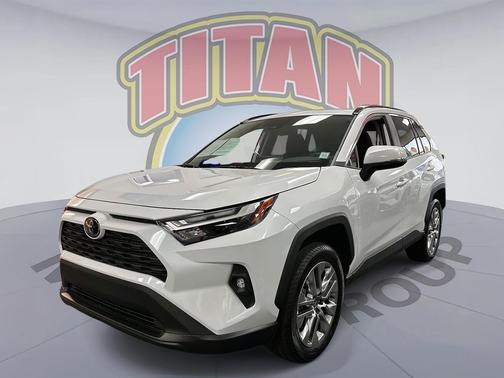 2025 Toyota RAV4 XLE Premium