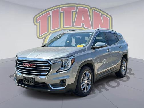 Sterling Metallic 2023 GMC Terrain SLT