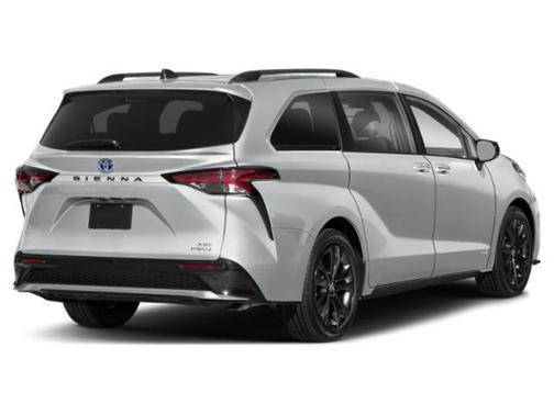 2025 Toyota Sienna XSE 7 Passenger