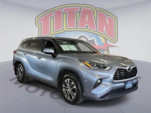2022 Toyota Highlander XLE