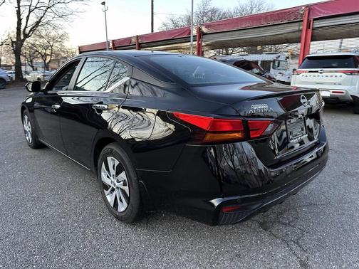 2024 Nissan Altima S FWD