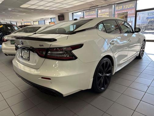 2022 Nissan Maxima SR Xtronic CVT