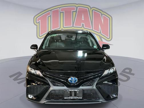 2023 Toyota Camry Hybrid SE