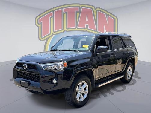 Midnight Black Metallic 2016 Toyota 4Runner SR5