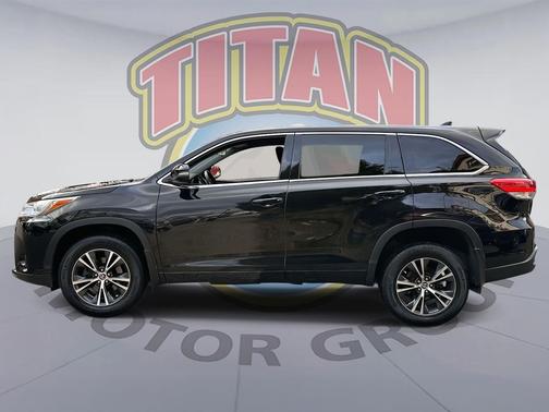 2017 Toyota Highlander LE Plus