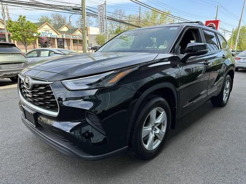 Midnight Black Metallic 2023 Toyota Highlander L