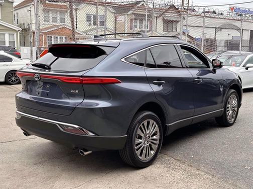 2023 Toyota Venza XLE