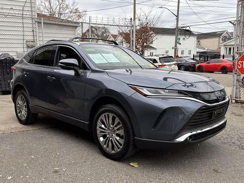 2023 Toyota Venza XLE