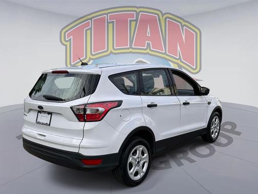 OXFORD WHITE 2017 Ford Escape S