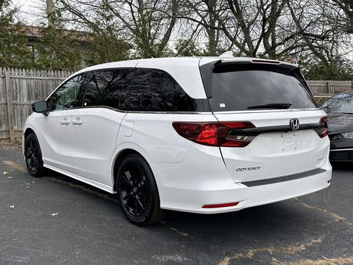 2024 Honda Odyssey Sport