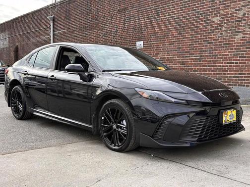 Midnight Black Metallic 2025 Toyota Camry SE