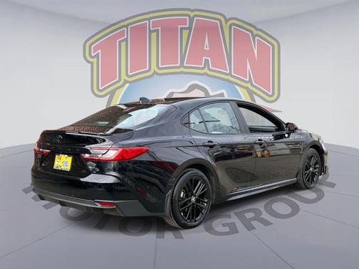 Midnight Black Metallic 2025 Toyota Camry SE