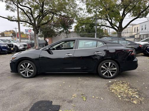 2023 Nissan Maxima SV Xtronic CVT