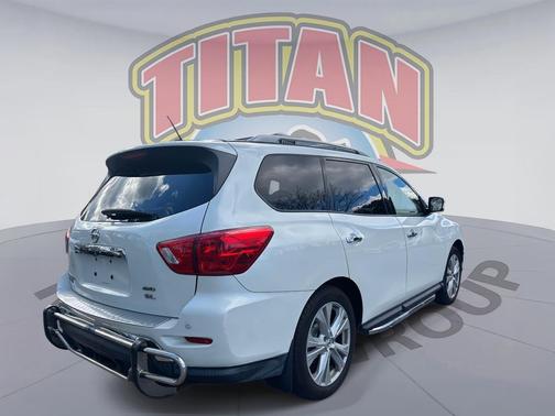 2018 Nissan Pathfinder SL