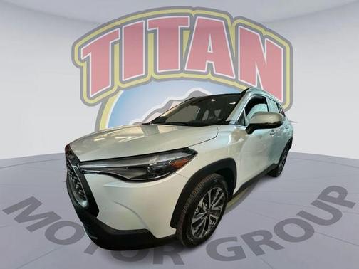 Wind Chill Pearl 2023 Toyota Corolla Cross XLE