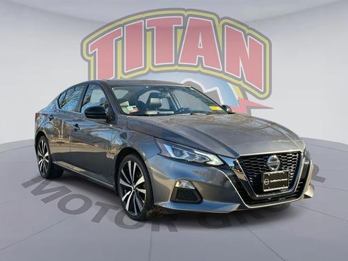 2022 Nissan Altima SR Intelligent AWD