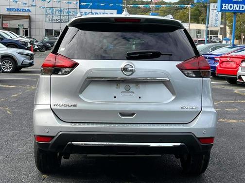 2020 Nissan Rogue SV