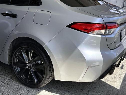 Classic Silver Metallic 2025 Toyota Corolla SE