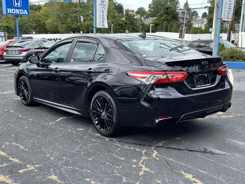 2019 Toyota Camry SE