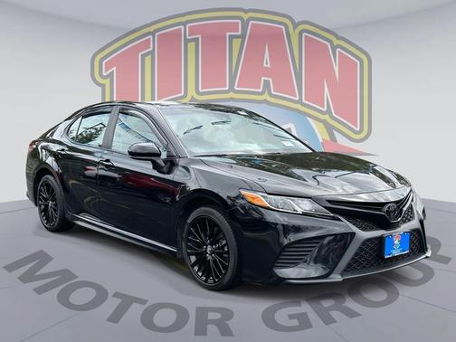 2019 Toyota Camry SE