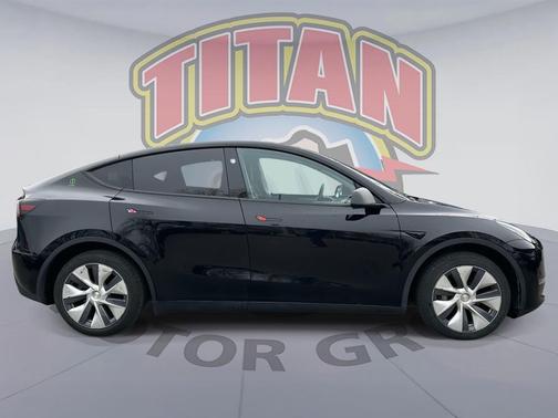 2023 Tesla Model Y Long Range Dual Motor All-Wheel Drive