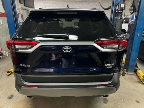 2021 Toyota RAV4 Limited