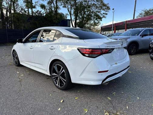 2022 Nissan Sentra SR