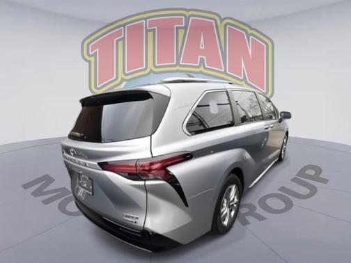 2023 Toyota Sienna Limited
