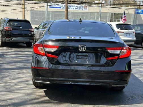 Crystal Black Pearl 2021 Honda Accord EX-L 1.5T
