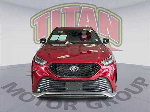2022 Toyota Highlander XSE