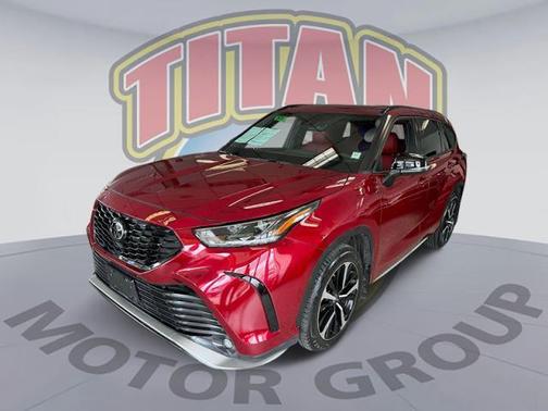 2022 Toyota Highlander XSE