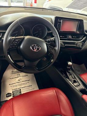 2018 Toyota C-HR XLE Premium FWD (Natl)