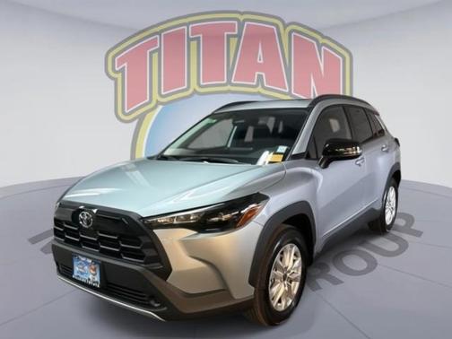 2026 Toyota Corolla Cross LE