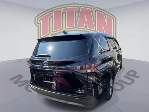 2023 Toyota Sienna XLE 7 Passenger