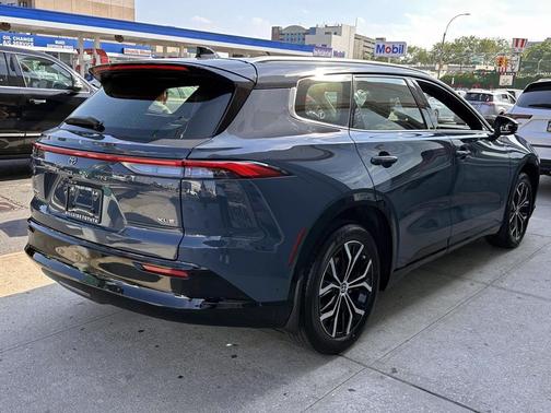 Storm Cloud 2026 Toyota Crown Signia XLE