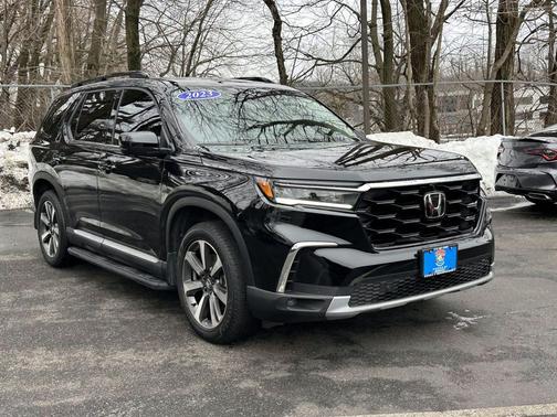 2023 Honda Pilot AWD Elite
