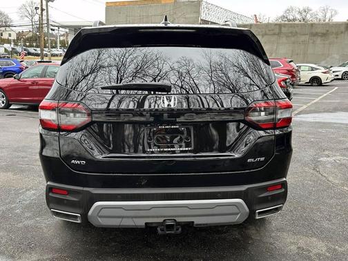 2023 Honda Pilot AWD Elite