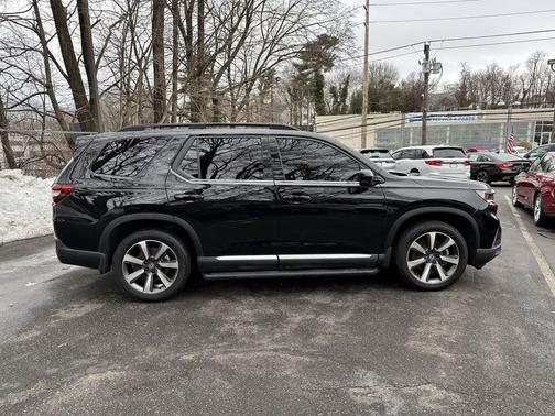 2023 Honda Pilot AWD Elite