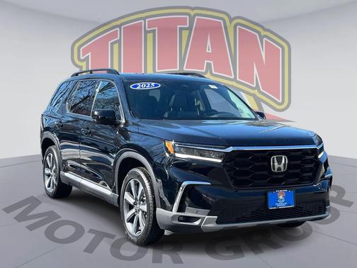 2025 Honda Pilot Touring 8-Passenger