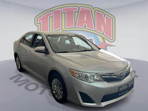 2014 Toyota Camry LE