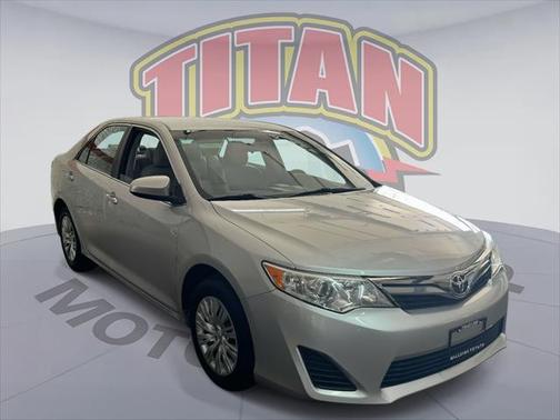 2014 Toyota Camry LE