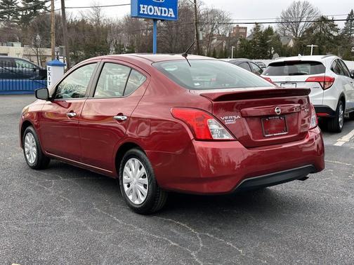 2018 Nissan Versa 1.6 SV