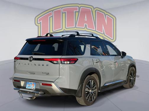 2024 Nissan Pathfinder Platinum 4WD