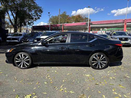 2020 Nissan Altima SR FWD