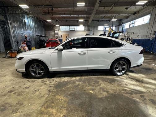2024 Honda Accord EX 1.5T