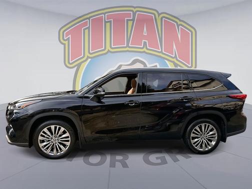 2022 Toyota Highlander Platinum