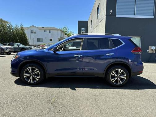 Caspian Blue Metallic 2019 Nissan Rogue SV