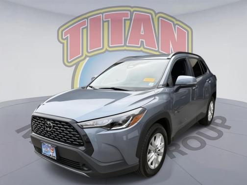 2024 Toyota Corolla Cross LE
