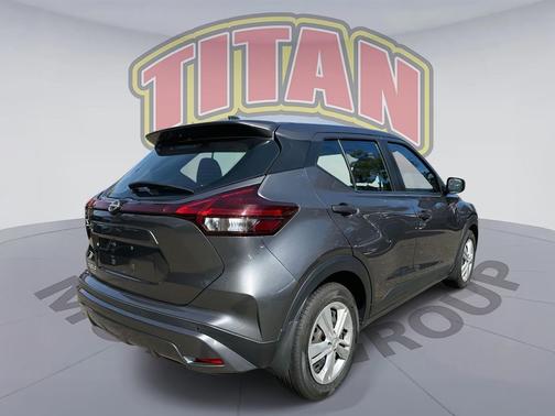 2022 Nissan Kicks S